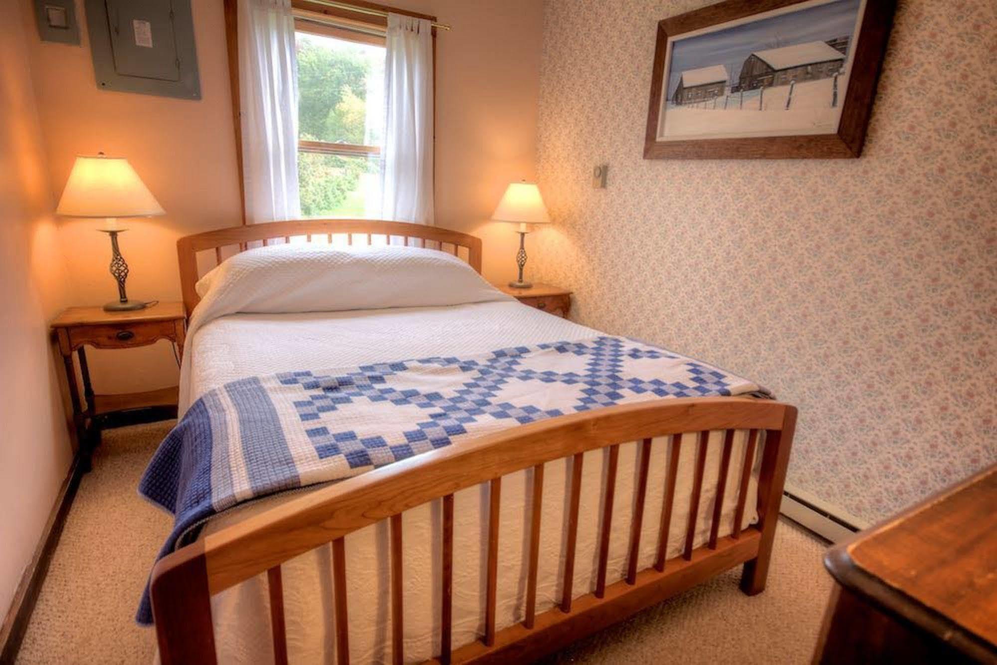 Blueberry Hill Inn Brandon Экстерьер фото