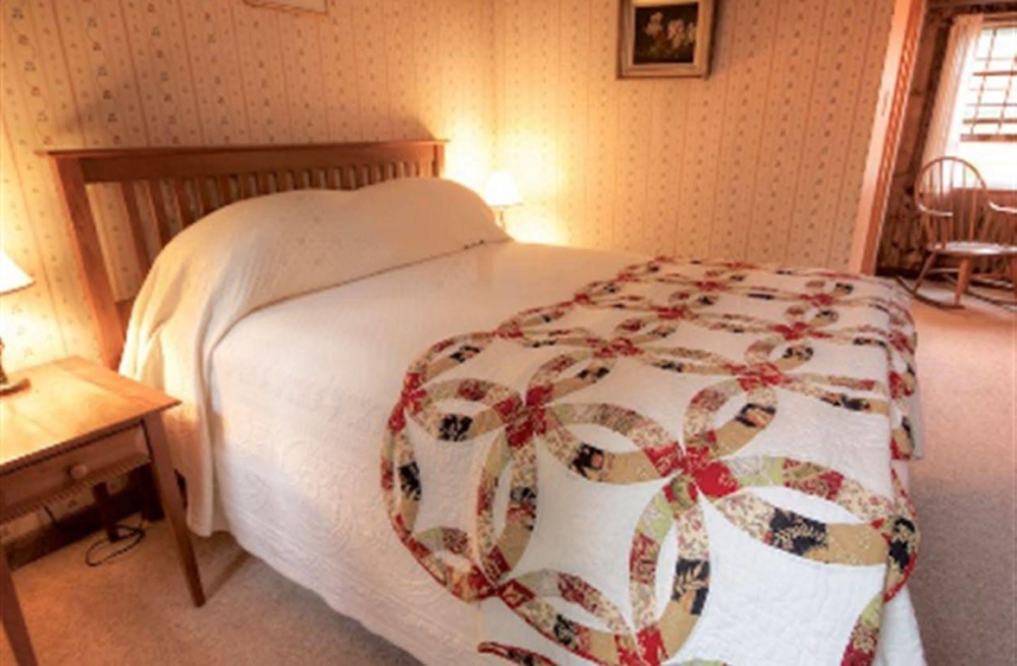 Blueberry Hill Inn Brandon Экстерьер фото